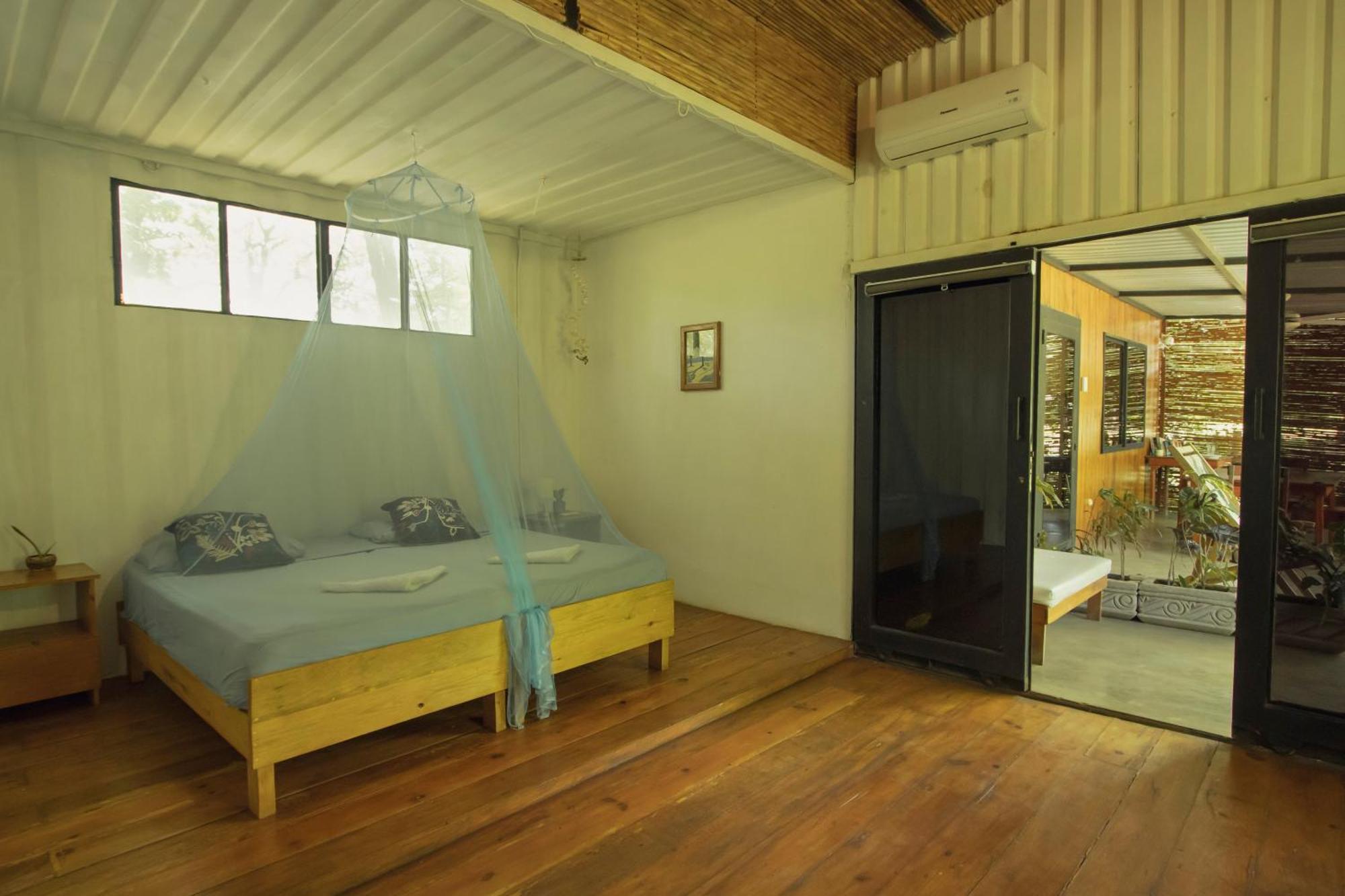 Mola Mola Surf Popoyo Bed & Breakfast Ngoại thất bức ảnh
