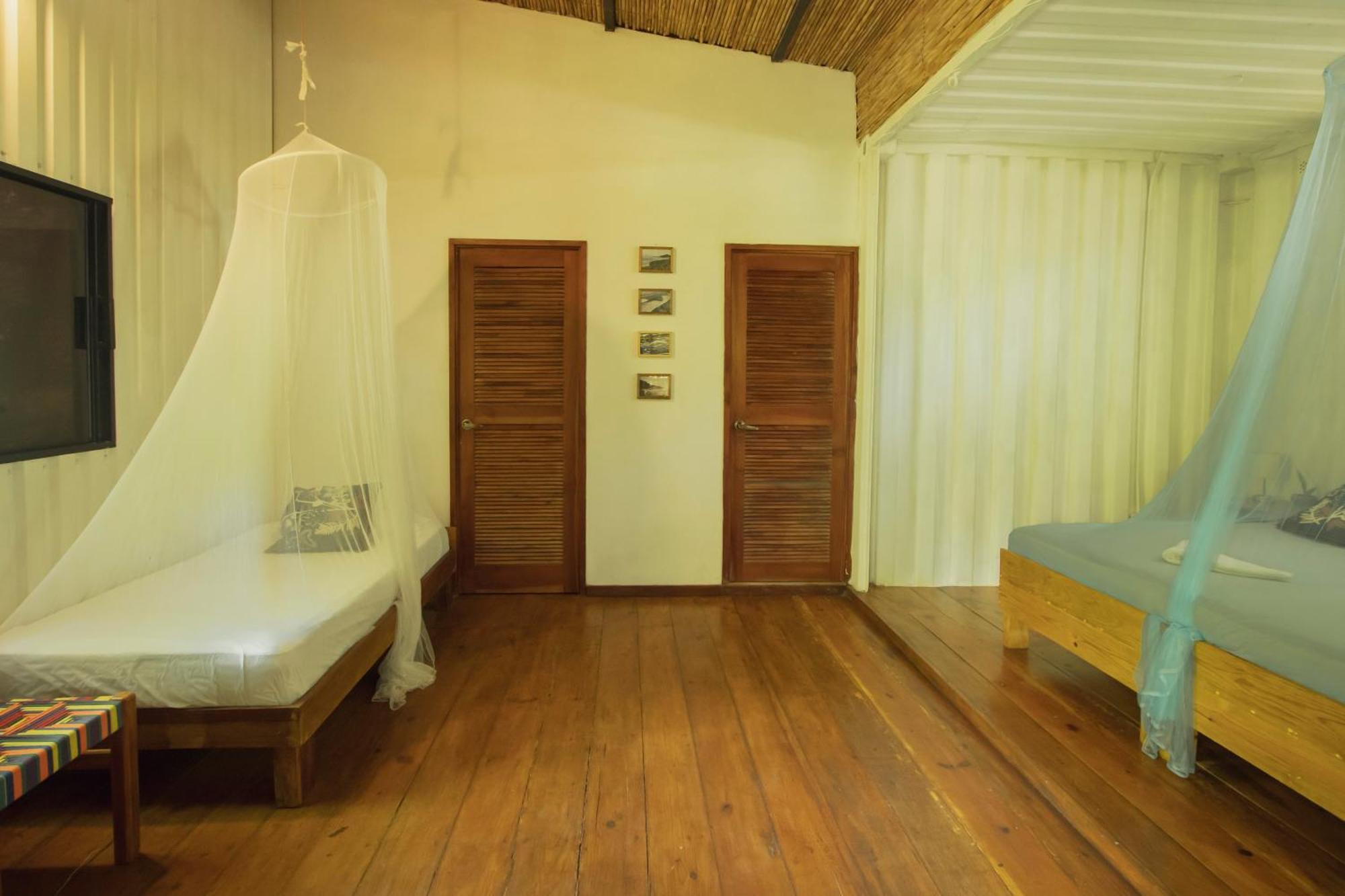 Mola Mola Surf Popoyo Bed & Breakfast Ngoại thất bức ảnh