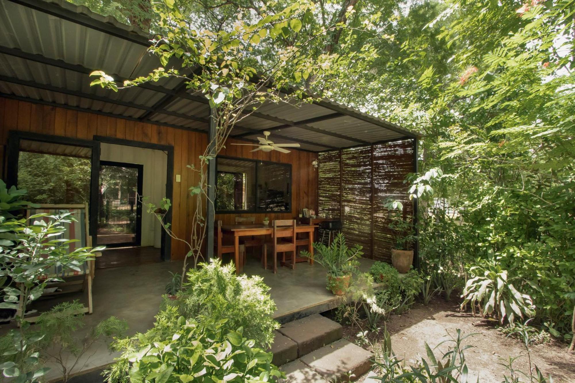 Mola Mola Surf Popoyo Bed & Breakfast Ngoại thất bức ảnh