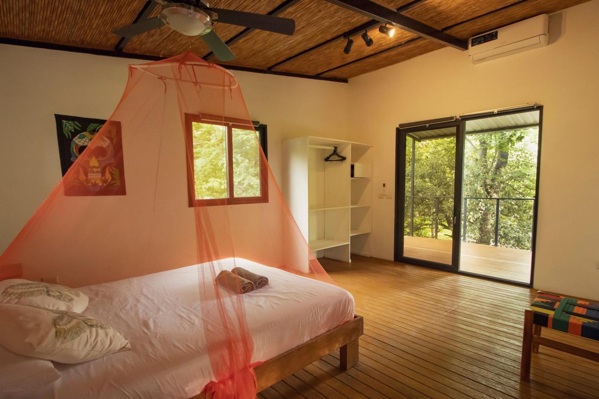 Mola Mola Surf Popoyo Bed & Breakfast Ngoại thất bức ảnh