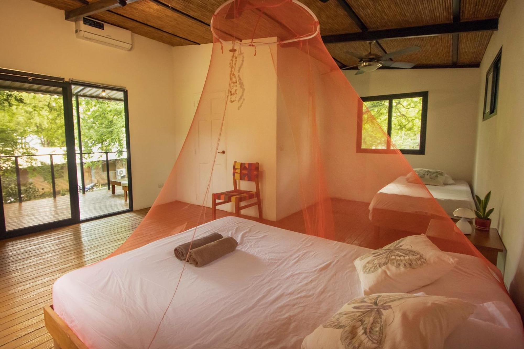 Mola Mola Surf Popoyo Bed & Breakfast Ngoại thất bức ảnh