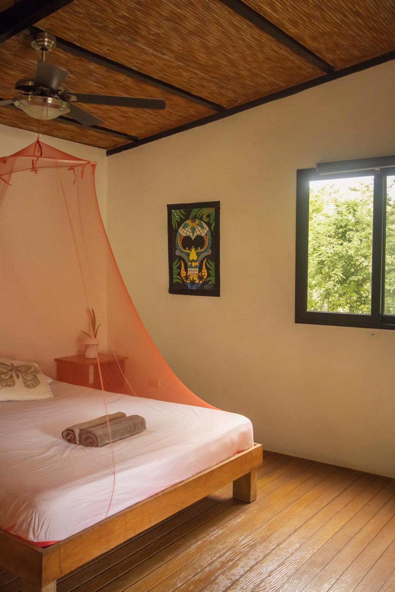 Mola Mola Surf Popoyo Bed & Breakfast Ngoại thất bức ảnh
