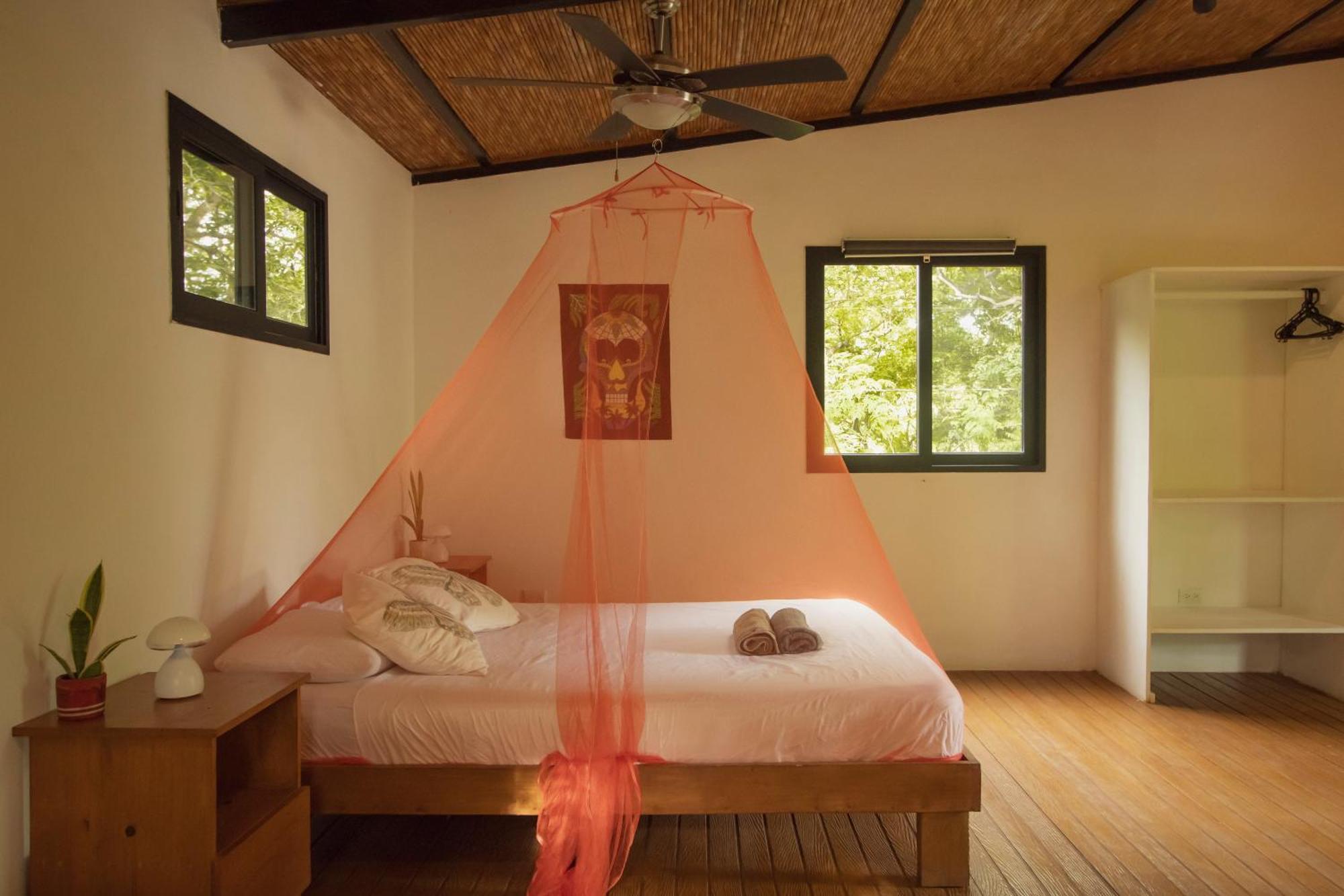 Mola Mola Surf Popoyo Bed & Breakfast Ngoại thất bức ảnh